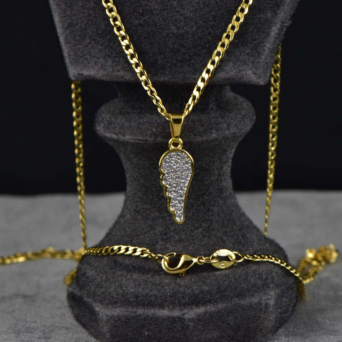 Cadena Cubana Diamantada 45 cm+ Colgante Alas con Circonias