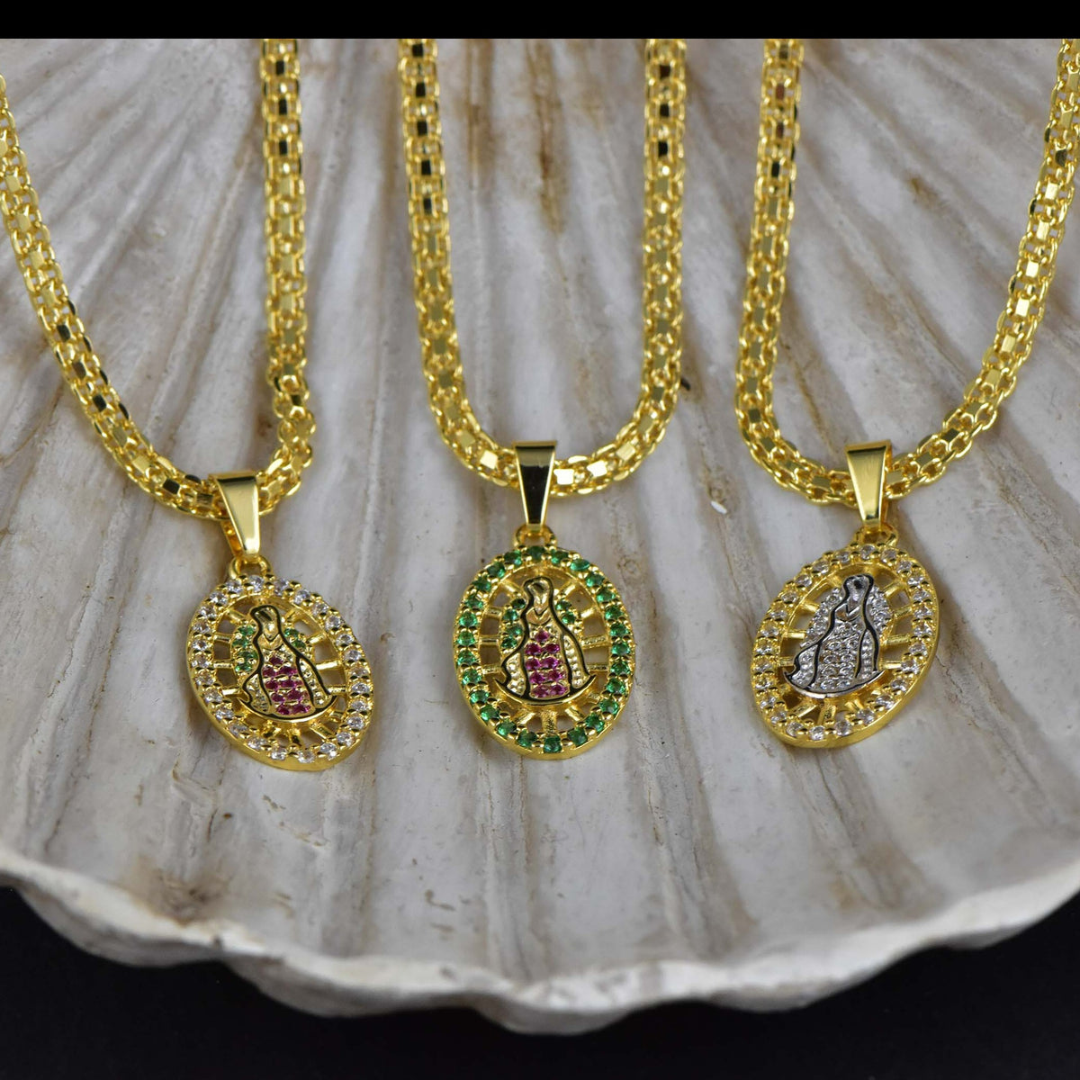 Cadena Chinesca 60cm + Colgante Virgen Guadalupe Swarovski 23146